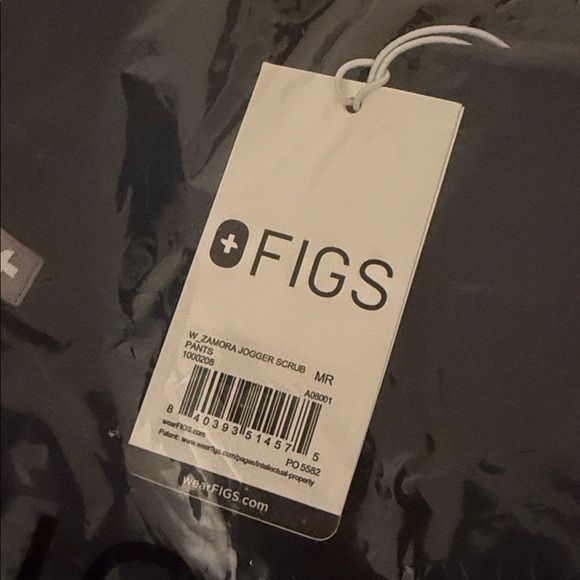 FIGS Women’s Navy Scrub Set - Picture 2 of 5